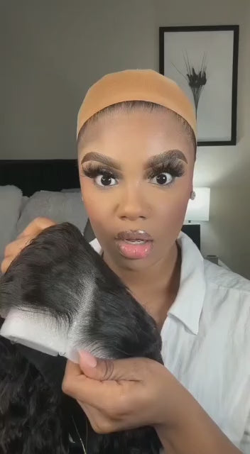 Grossiste
Perruques Premium Naturelles  Vente en Gros (wholesale B2B)
Développez votre business avec des perruques premium haute qualité, conçues pour la revente, les salons professionnels .