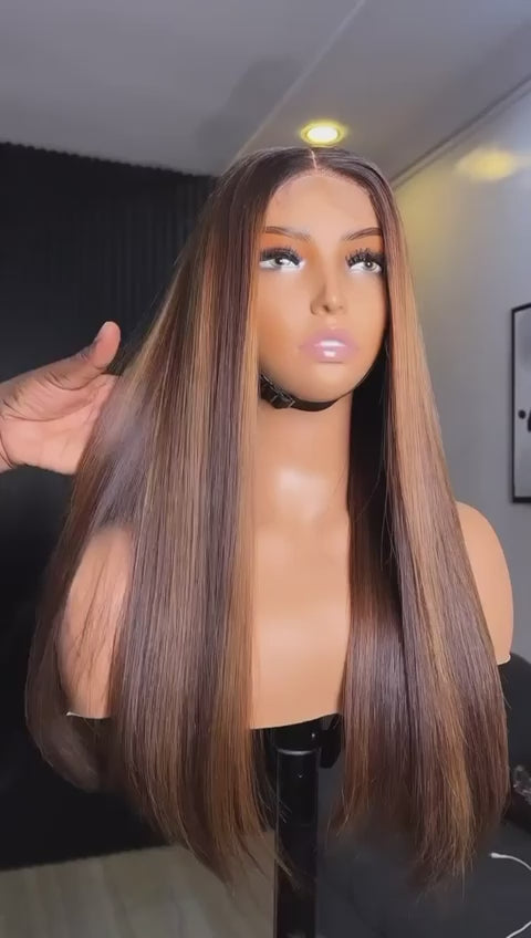 Grossiste
Perruques Premium Naturelles – Vente en Gros (Wholesale / B2B)
Accroche principale
Développez votre business avec des perruques premium haute qualité, conçues pour la revente, les salons professionnels .